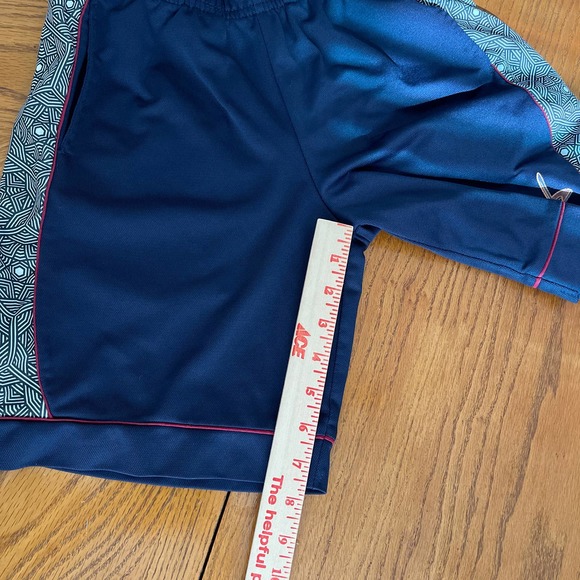 NBA Athletic Short Boys Sz 10/12 slightly used - Picture 6 of 7